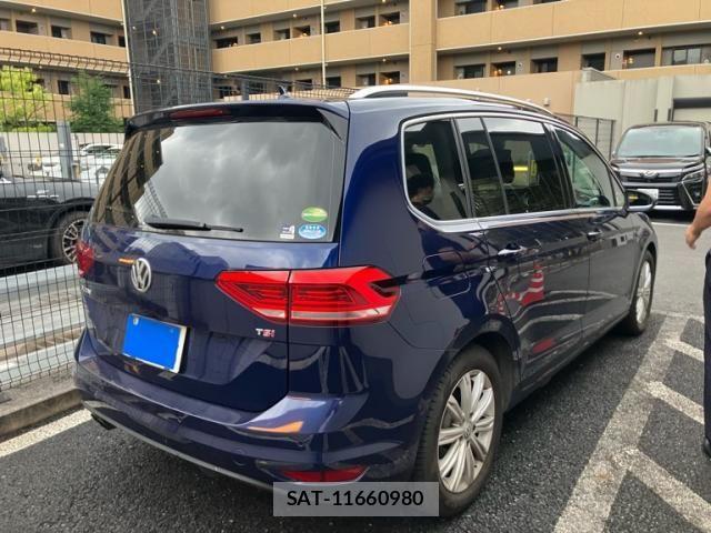 VolksWagen GOLF TOURAN 2017-08 7903628-2