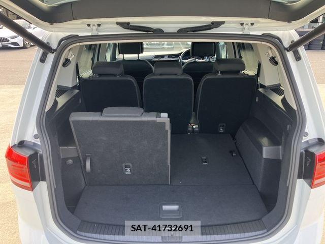 VolksWagen GOLF TOURAN 2021-05 7981570-12