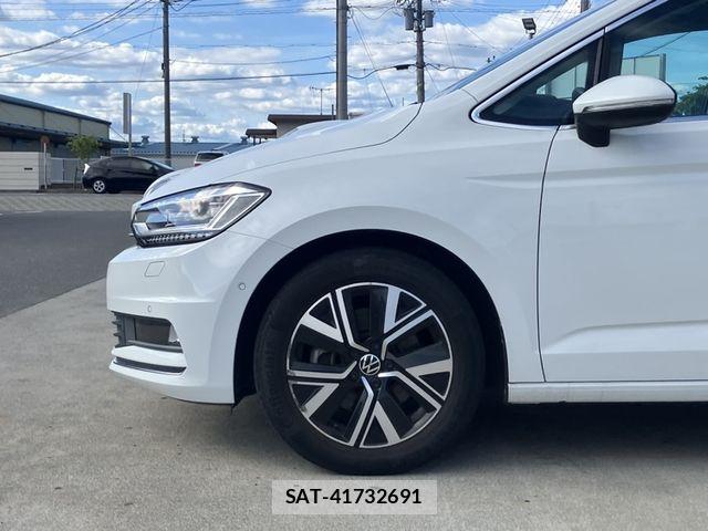 VolksWagen GOLF TOURAN 2021-05 7981570-5