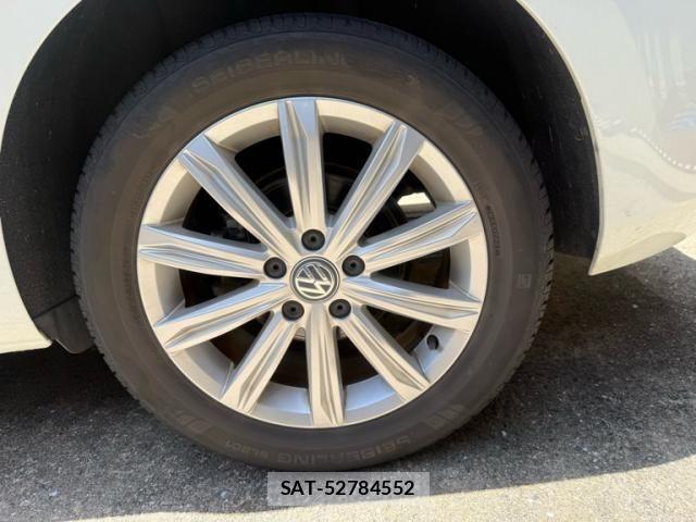 VolksWagen GOLF TOURAN 2017-09 8039182-9