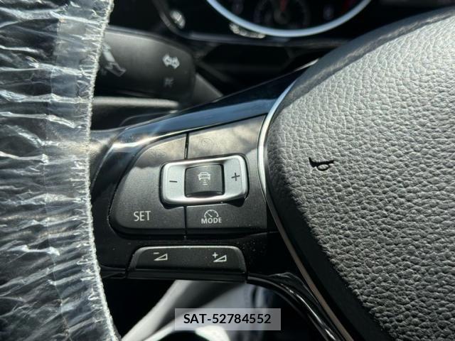 VolksWagen GOLF TOURAN 2017-09 8039182-17
