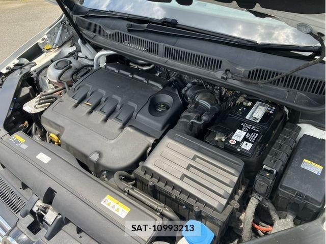 VolksWagen GOLF TOURAN 2020-12 8076137-12