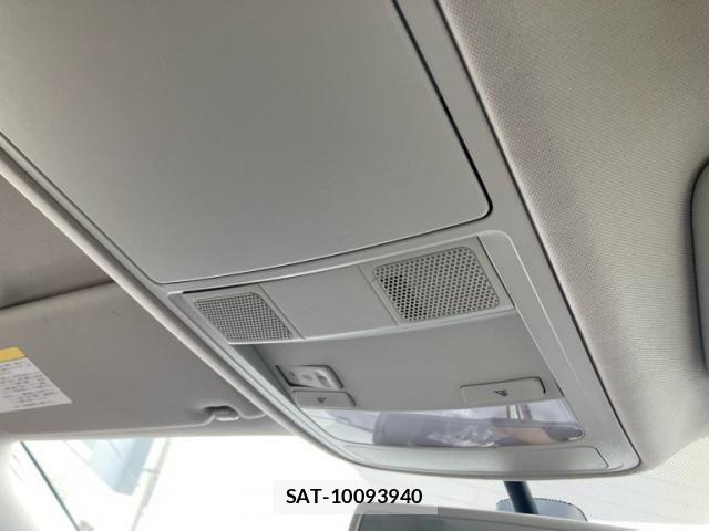 VolksWagen GOLF TOURAN 2013-07 8076139-19