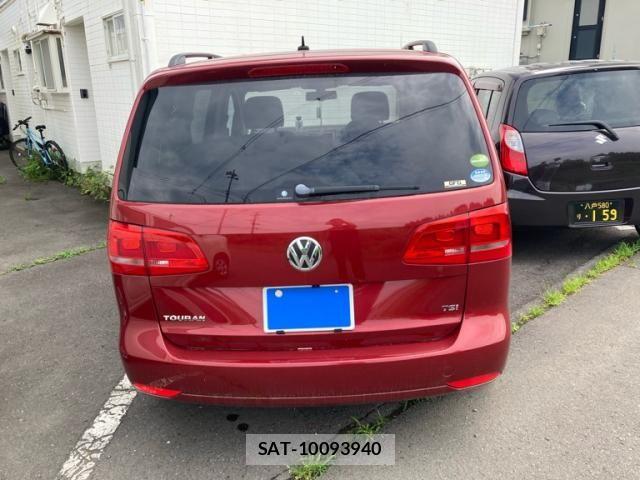 VolksWagen GOLF TOURAN 2013-07 8076139-2
