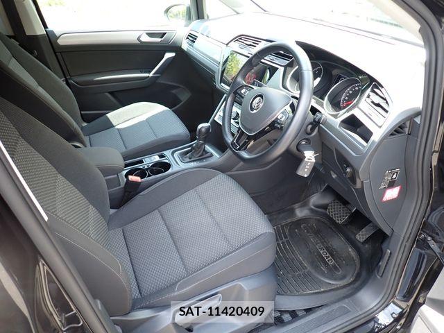 VolksWagen GOLF TOURAN 2021-03 8076136-1