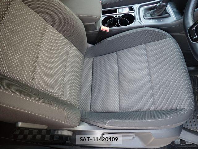 VolksWagen GOLF TOURAN 2021-03 8076136-21