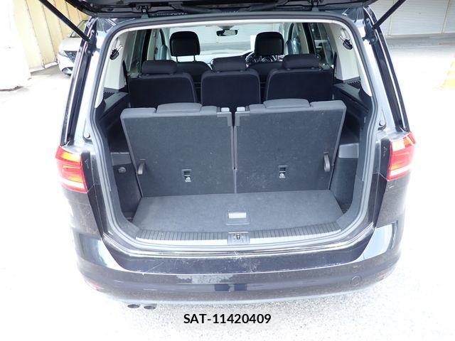 VolksWagen GOLF TOURAN 2021-03 8076136-23