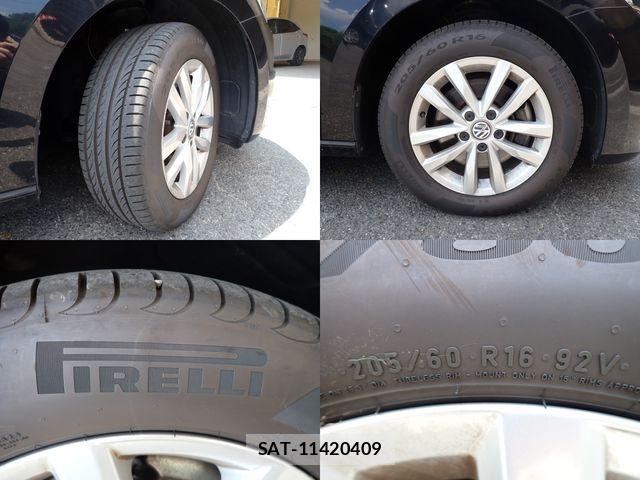 VolksWagen GOLF TOURAN 2021-03 8076136-26