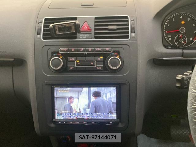 VolksWagen GOLF TOURAN 2011-03 8102709-15