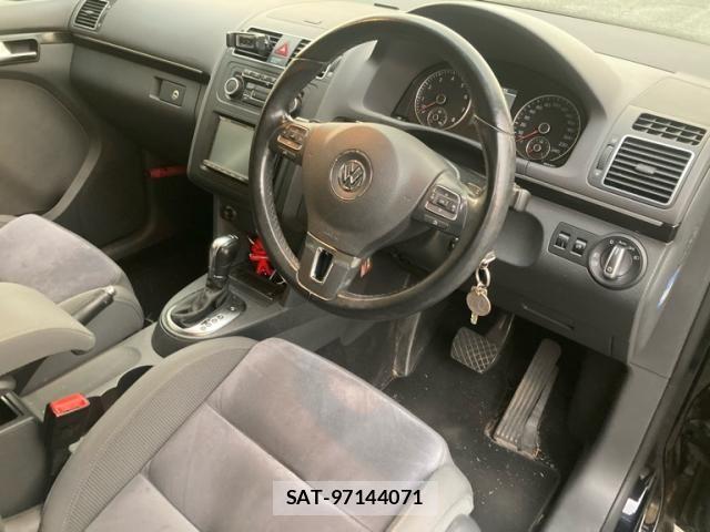 VolksWagen GOLF TOURAN 2011-03 8102709-7