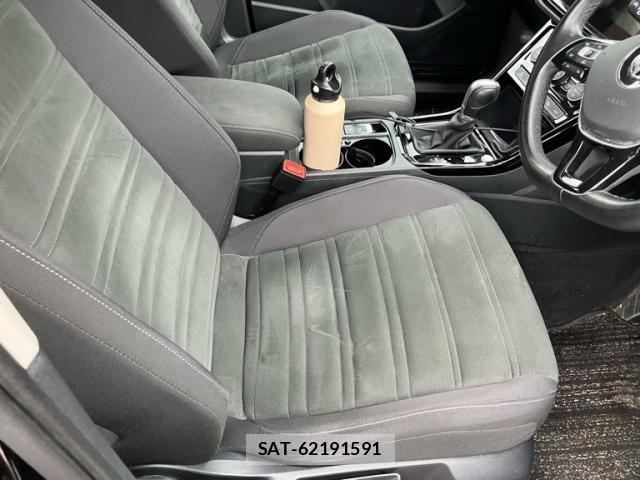 VolksWagen GOLF TOURAN 2018-09 8102708-11