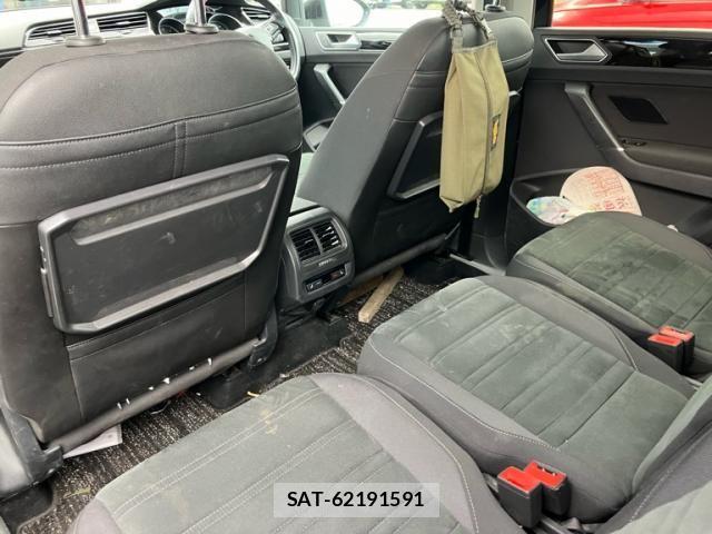 VolksWagen GOLF TOURAN 2018-09 8102708-22