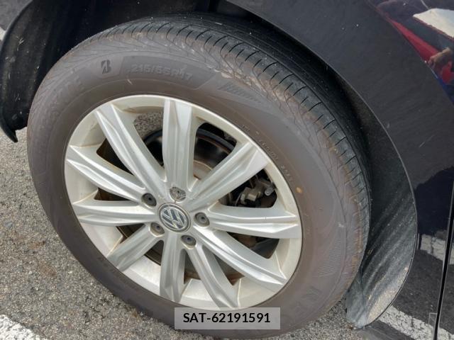 VolksWagen GOLF TOURAN 2018-09 8102708-2