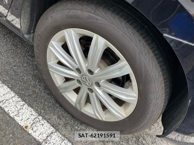 VolksWagen GOLF TOURAN 2018-09 8102708-4