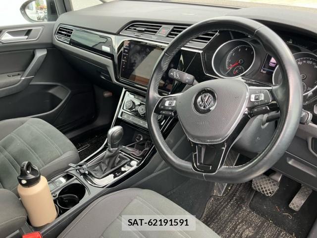 VolksWagen GOLF TOURAN 2018-09 8102708-7