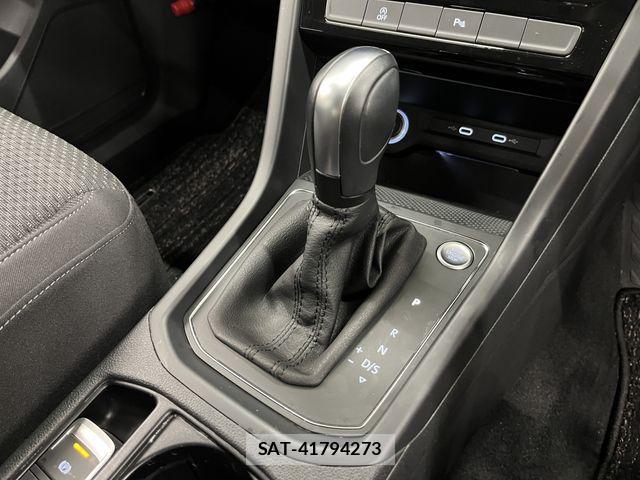 VolksWagen GOLF TOURAN 2023-11 8102706-9