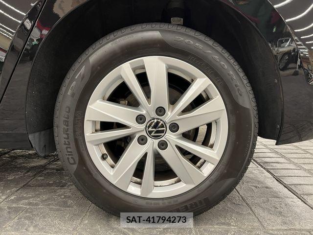 VolksWagen GOLF TOURAN 2023-11 8102706-12