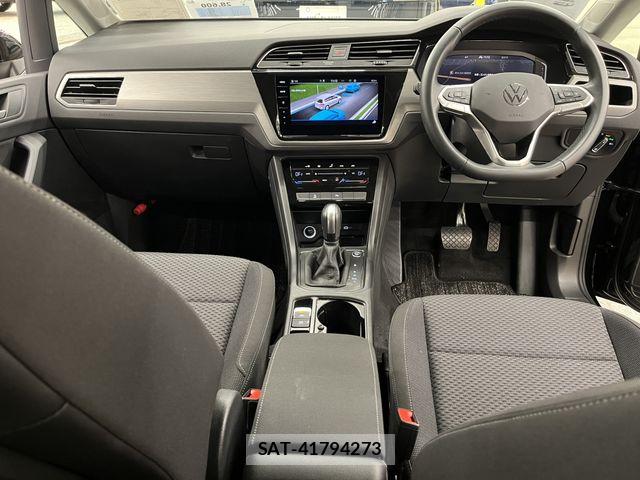 VolksWagen GOLF TOURAN 2023-11 8102706-1