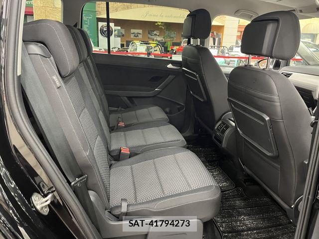 VolksWagen GOLF TOURAN 2023-11 8102706-4