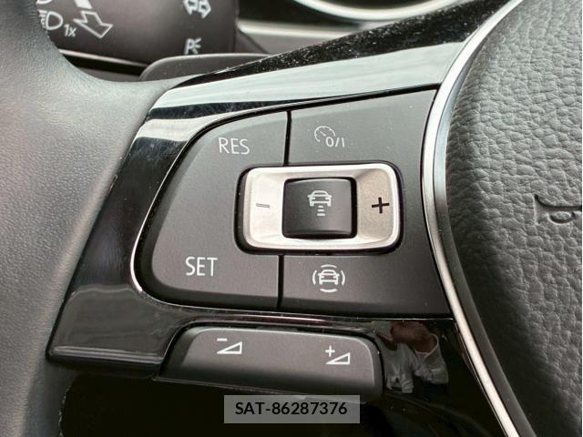 VolksWagen GOLF TOURAN 2020-03 8132994-9