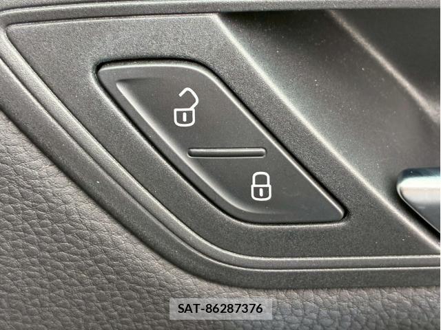 VolksWagen GOLF TOURAN 2020-03 8132994-12