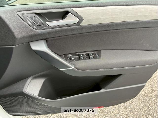 VolksWagen GOLF TOURAN 2020-03 8132994-7