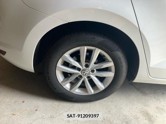 VolksWagen GOLF TOURAN 2017-08 8211017-9