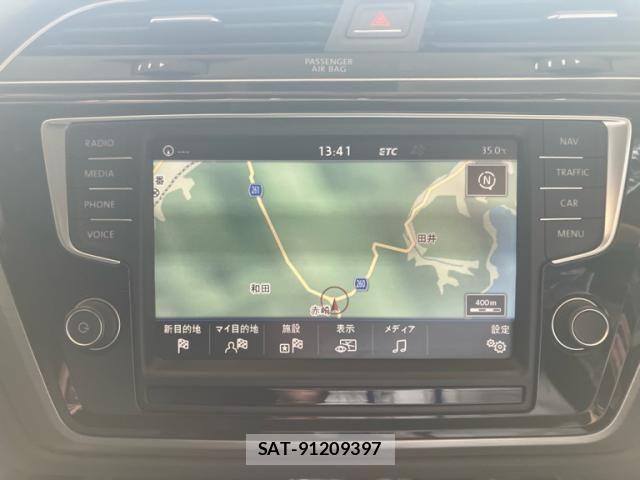 VolksWagen GOLF TOURAN 2017-08 8211017-19