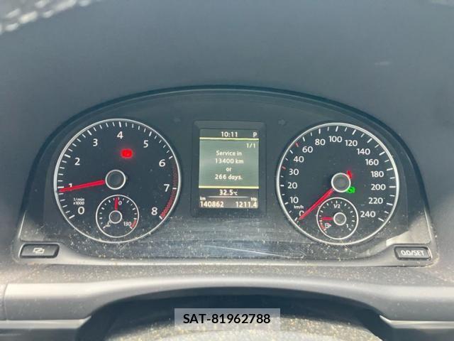 VolksWagen GOLF TOURAN 2012-03 8211020-17