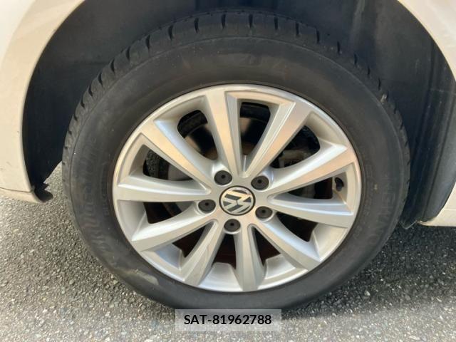 VolksWagen GOLF TOURAN 2012-03 8211020-5