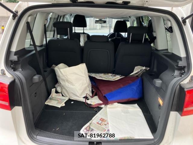 VolksWagen GOLF TOURAN 2012-03 8211020-7