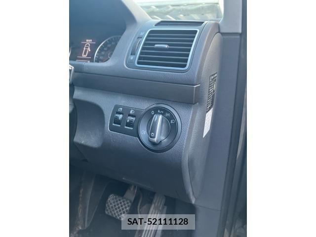 VolksWagen GOLF TOURAN 2013-12 8232404-13