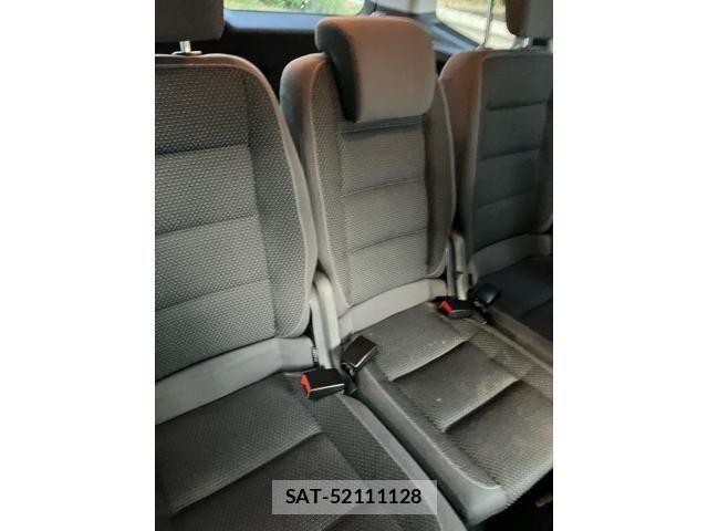 VolksWagen GOLF TOURAN 2013-12 8232404-16