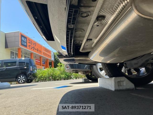 VolksWagen GOLF TOURAN 2019-06 8232401-10