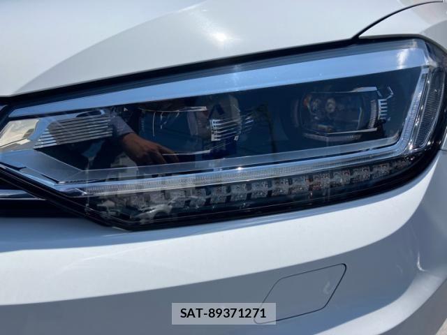 VolksWagen GOLF TOURAN 2019-06 8232401-4