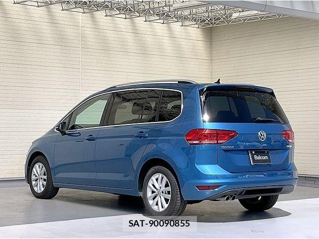 VolksWagen GOLF TOURAN 2019-06 8318076-16