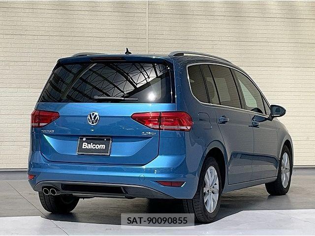 VolksWagen GOLF TOURAN 2019-06 8318076-1