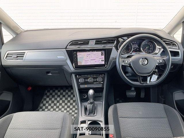 VolksWagen GOLF TOURAN 2019-06 8318076-2