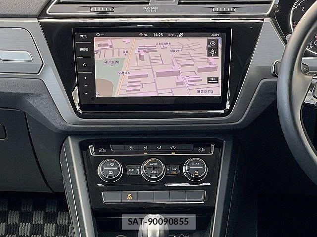 VolksWagen GOLF TOURAN 2019-06 8318076-3