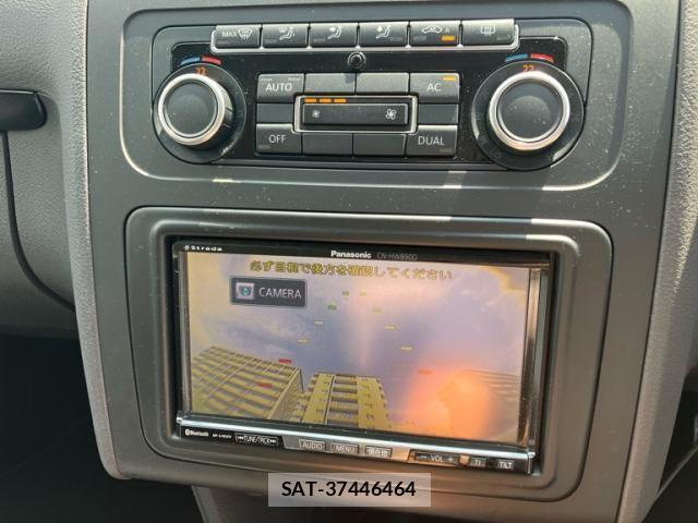 VolksWagen GOLF TOURAN 2011-05 8318080-18