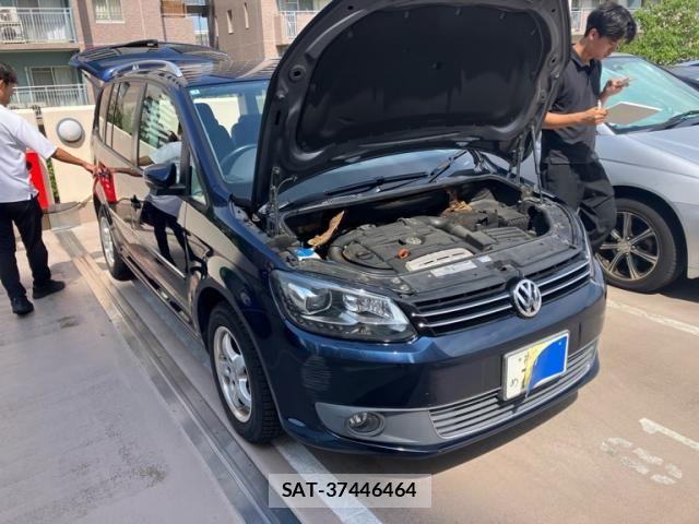 VolksWagen GOLF TOURAN 2011-05 8318080-1
