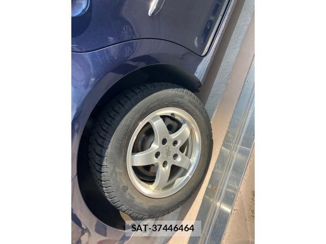 VolksWagen GOLF TOURAN 2011-05 8318080-6