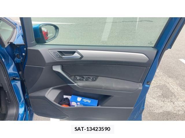 VolksWagen GOLF TOURAN 2015-12 8318078-9