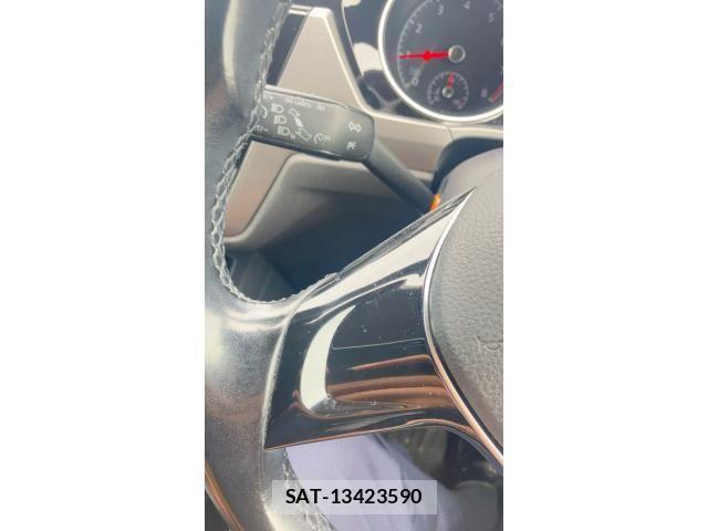 VolksWagen GOLF TOURAN 2015-12 8318078-16