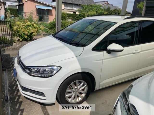 VolksWagen GOLF TOURAN 2016-01 8318079-1