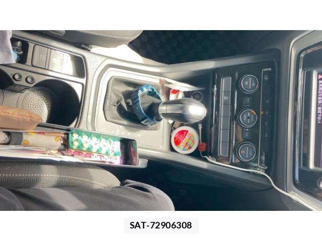 VolksWagen GOLF TOURAN 2017-09 8338508-24