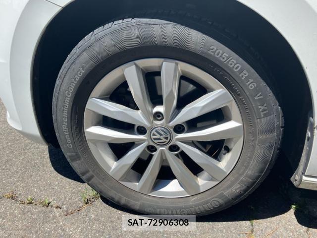 VolksWagen GOLF TOURAN 2017-09 8338508-3