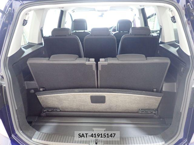 VolksWagen GOLF TOURAN 2016-09 8338507-25