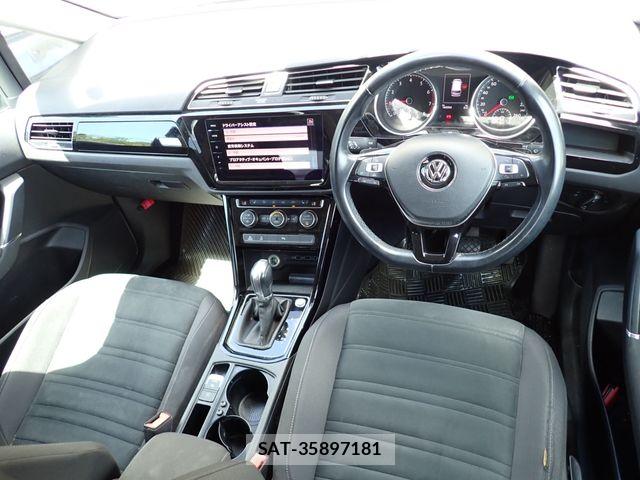 VolksWagen GOLF TOURAN 2018-10 8355891-17