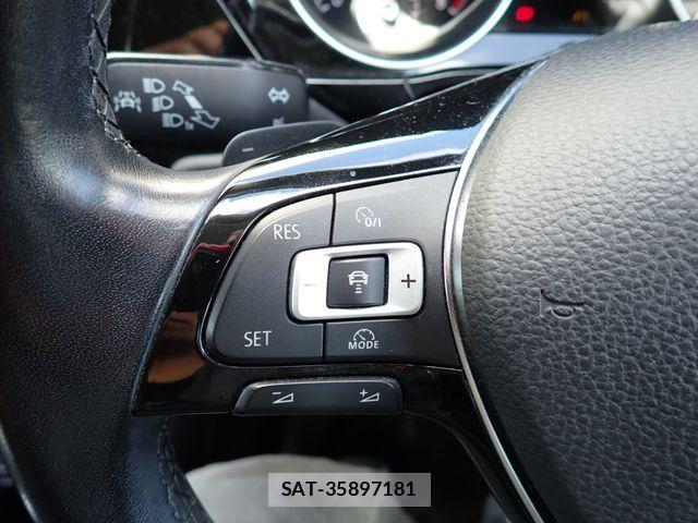 VolksWagen GOLF TOURAN 2018-10 8355891-18